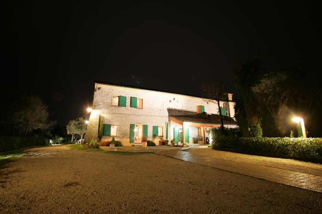 Ristorante Country House Isolabelgatto Villa Fano Exterior foto