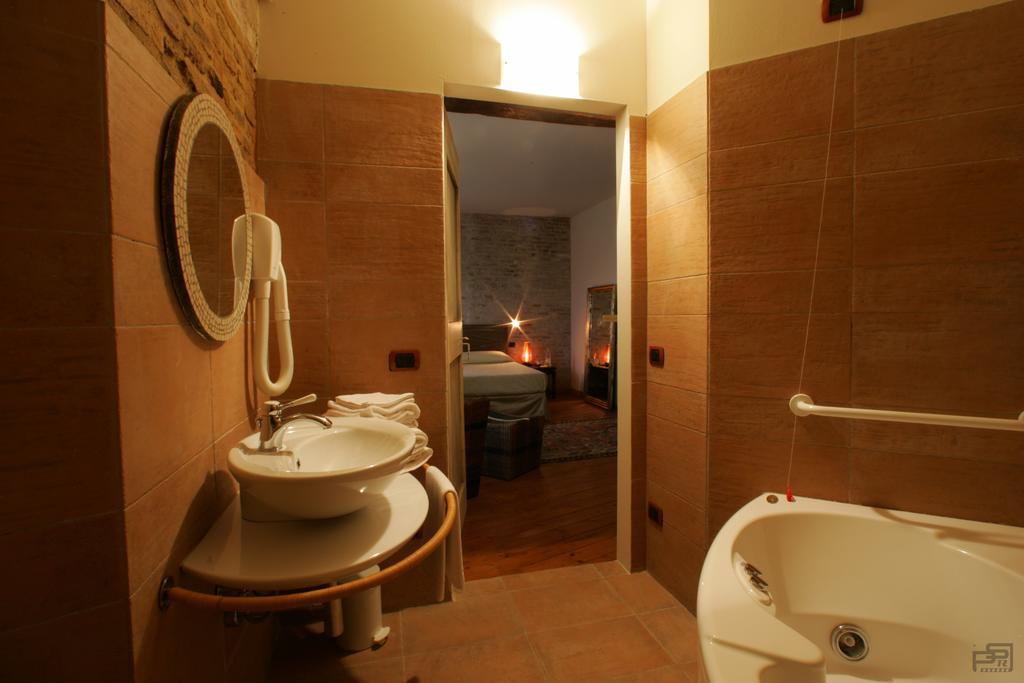 Ristorante Country House Isolabelgatto Villa Fano Habitación foto